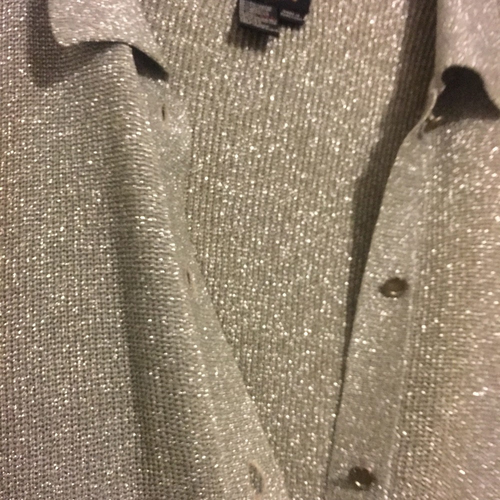 Grandy Sliver button down sweater - Picture 5 of 5
